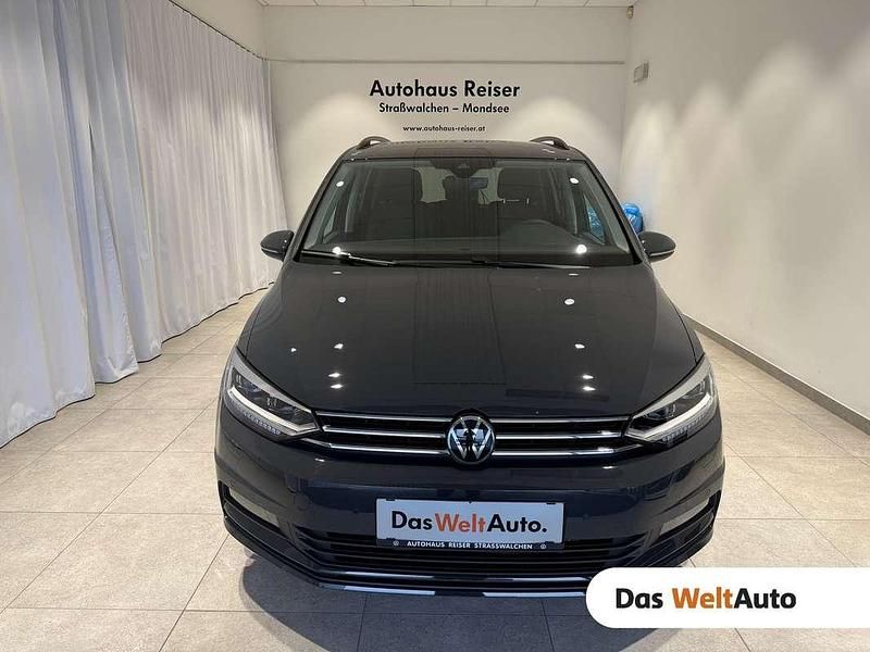 Gebraucht VW Touran 150 PS (110 kW) 2025 Grau Van / Kleinbus