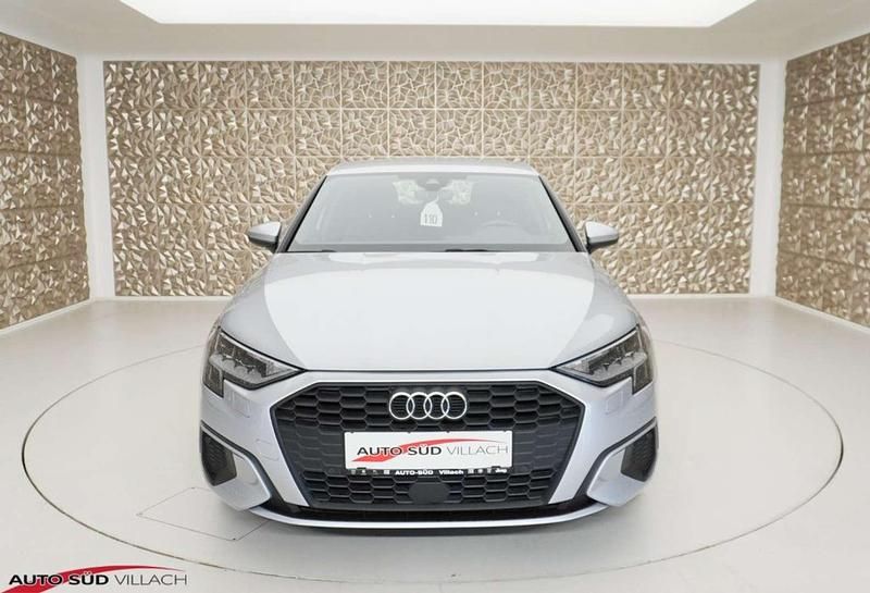 Gebraucht Audi A3 116 PS (85 kW) 2021 Grau Limousine