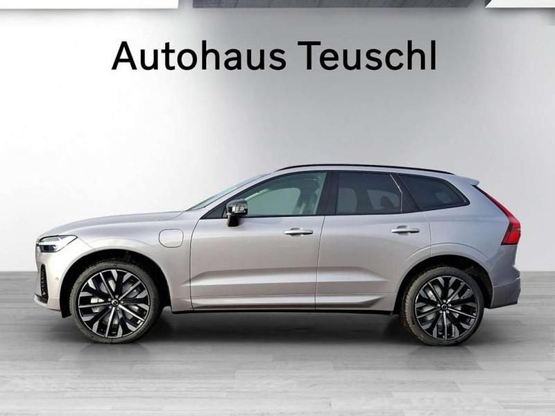 Neu Volvo XC60 Ultra 253 PS (186 kW) 2025 Silber SUV