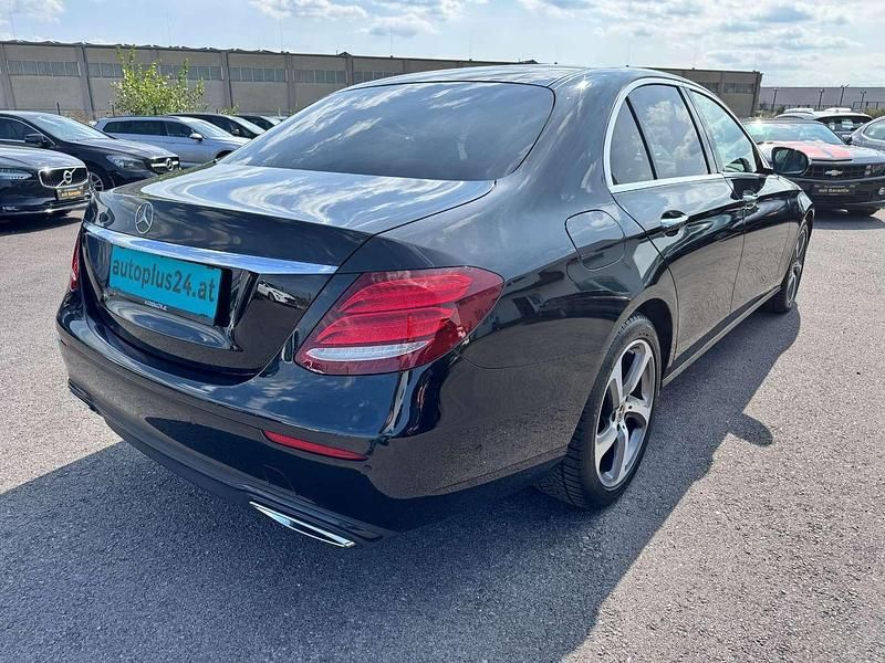 Gebraucht Mercedes E400 Avantgarde 340 PS (250 kW) 2020 Schwarz Limousine