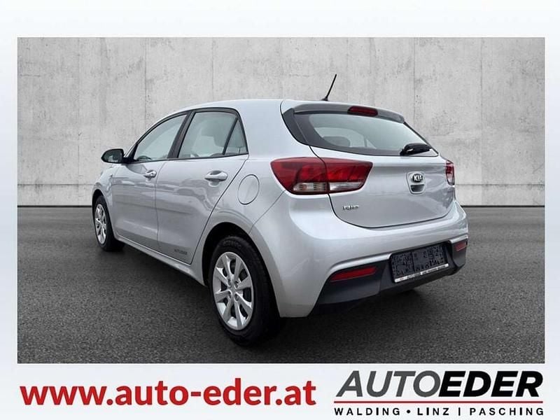Gebraucht Kia Rio 86 PS (63 kW) 2017 Silber Limousine