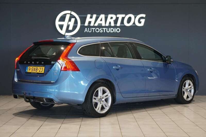 Gebraucht Volvo V60 Summum 286 PS (210 kW) 2013 Blau Kombi