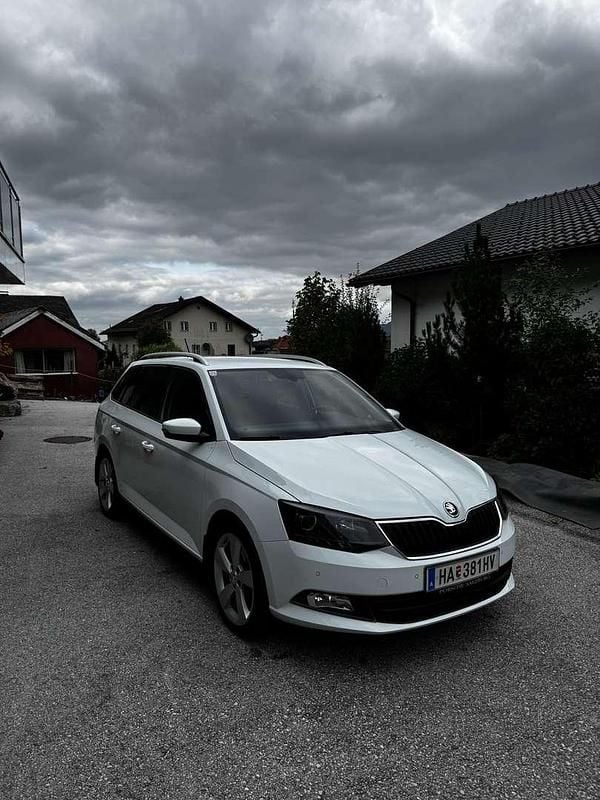 Gebraucht Skoda Fabia Style 110 PS (80 kW) 2015 Kleinwagen