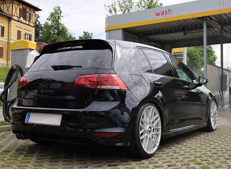 Gebraucht VW Golf VII Highline 150 PS (110 kW) 2015 Schwarz Limousine