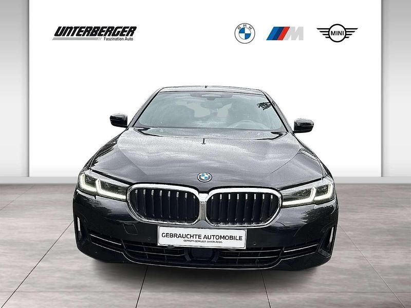 Gebraucht BMW 530 Sport Line 299 PS (219 kW) 2021 Schwarz Limousine