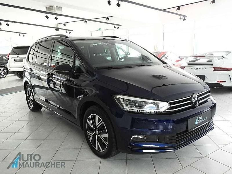 Gebraucht VW Touran Comfortline 150 PS (110 kW) 2024 Blau Van / Kleinbus