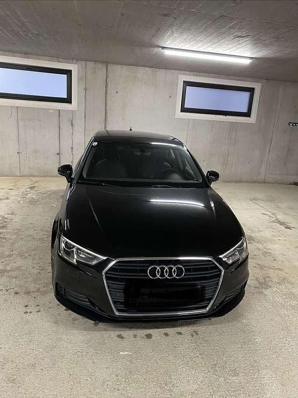 Gebraucht Audi A3 150 PS (110 kW) 2019 Schwarz Limousine