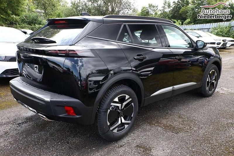 Neu Peugeot 2008 Allure 145 PS (106 kW) 2025 Schwarz SUV