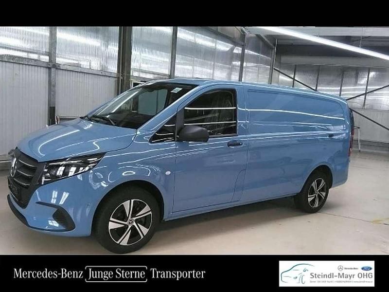 Blau Gebraucht 2024 Mercedes Vito Van / Kleinbus | € 57.800 (Teuer) - Bild 1/2