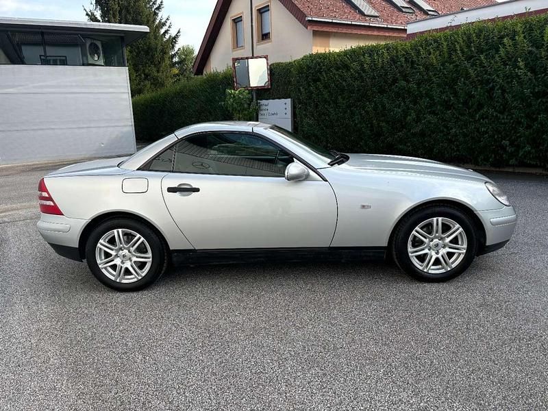 Gebraucht Mercedes SLK200 136 PS (100 kW) 1998 Silber Cabrio