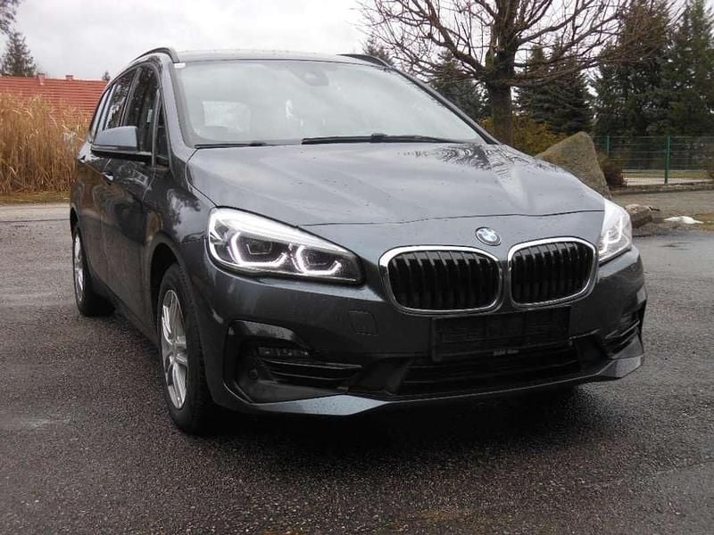 Gebraucht BMW 216 Sport Line 116 PS (85 kW) 2020 Grau Kombi