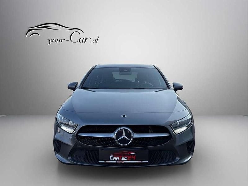 Gebraucht Mercedes A160 109 PS (80 kW) 2019 Grau Kleinwagen
