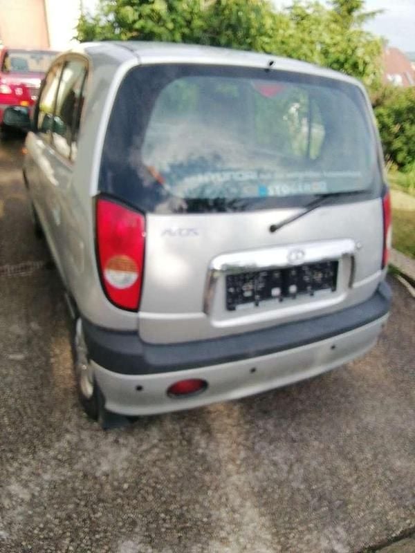 Silber Gebraucht 2003 Hyundai Atos GLS Kleinwagen | € 2.000 - Bild 1/4