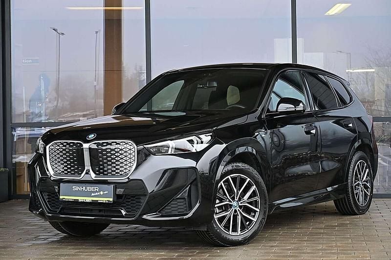Gebraucht BMW iX1 Basis 200 kW (272 PS) 2024 Schwarz SUV