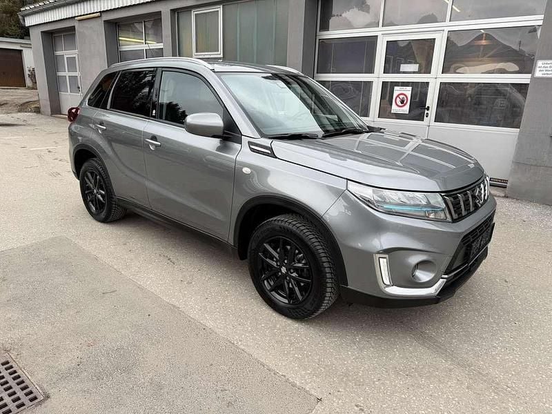 Gebraucht Suzuki Vitara GL 129 PS (94 kW) 2022 Grau SUV