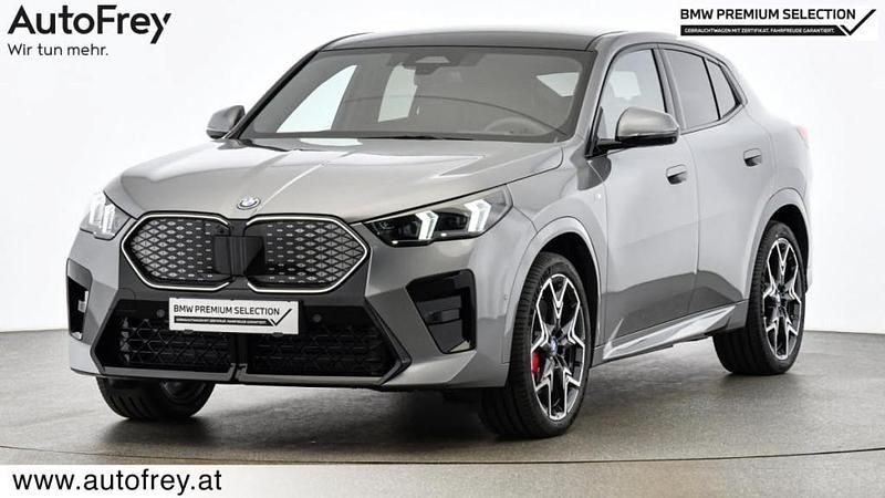 Grau Gebraucht 2025 BMW iX2 Luxury Line SUV | € 49.890 (Fairer Preis) - Bild 1/4