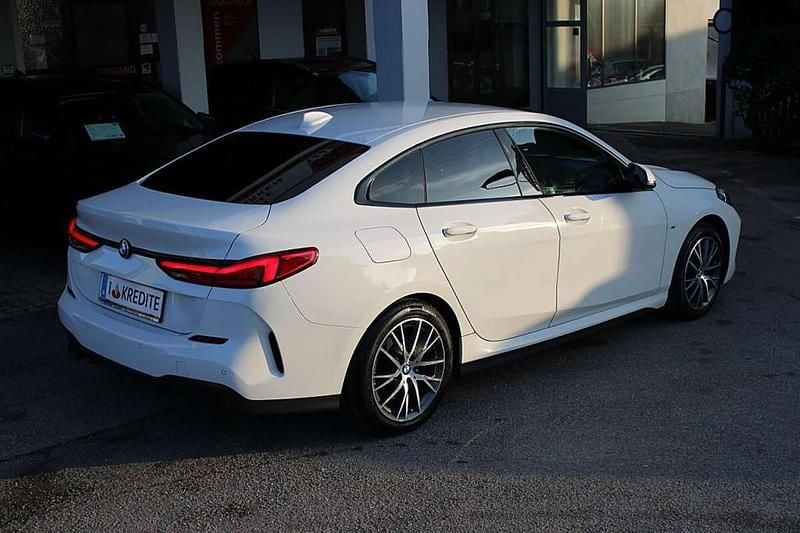 Gebraucht BMW 218 M Sport 136 PS (100 kW) 2022 Weiß Coupé