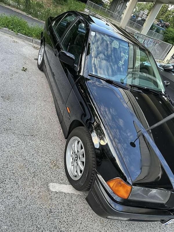 Gebraucht BMW 320 150 PS (110 kW) 1997 Limousine