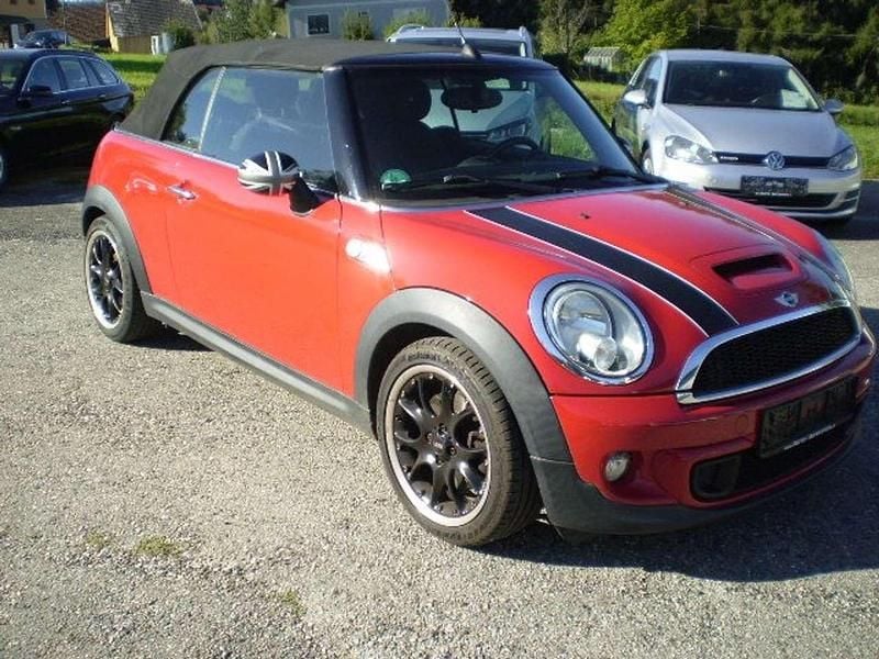 Gebraucht Mini Cooper S Cabriolet 184 PS (135 kW) 2012 Rot Cabrio