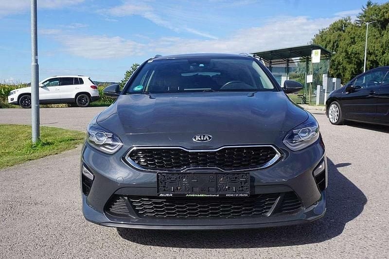 Gebraucht Kia Ceed Sportswagon Gold 136 PS (100 kW) 2021 Schwarz Kombi