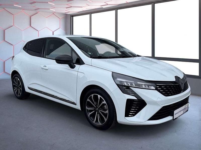 Gebraucht Renault Clio V Techno 91 PS (66 kW) 2025 Weiß Limousine