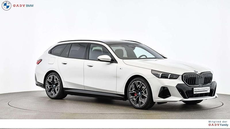 Gebraucht BMW 530e M Sport 190 PS (139 kW) 2024 Mineralweiß Kombi