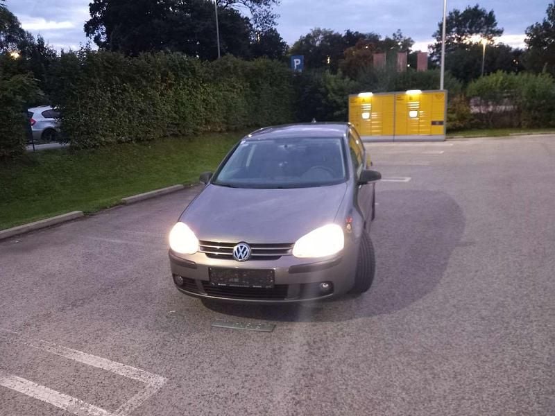 Gebraucht VW Golf IV 75 PS (55 kW) 2006 Grau Kleinwagen