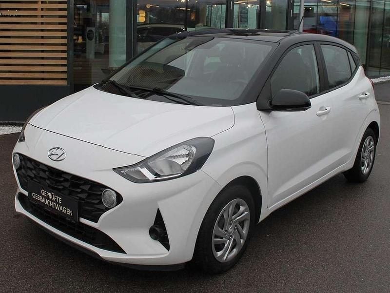 Weiß Gebraucht 2021 Hyundai i10 Kleinwagen | € 12.900 (Fairer Preis) - Bild 1/4
