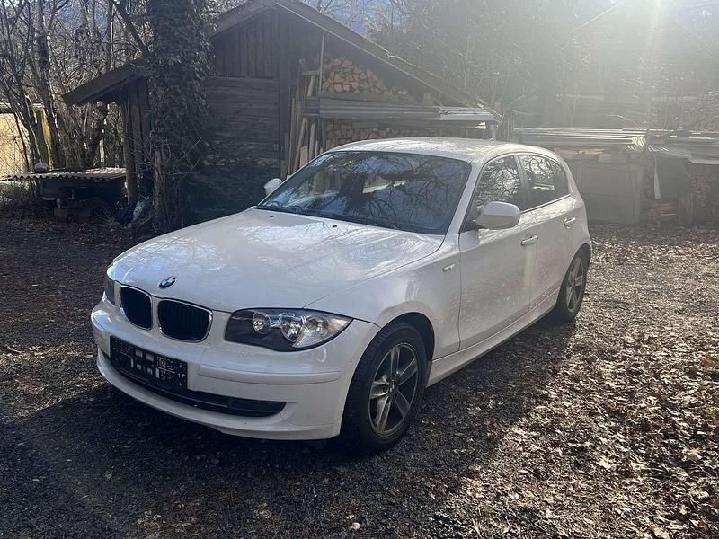 Gebraucht BMW 116 122 PS (89 kW) 2011 Kleinwagen
