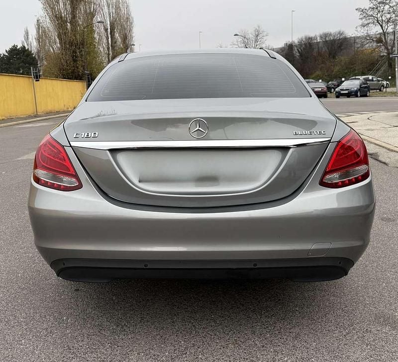 Gebraucht Mercedes C180 116 PS (85 kW) 2014 Limousine