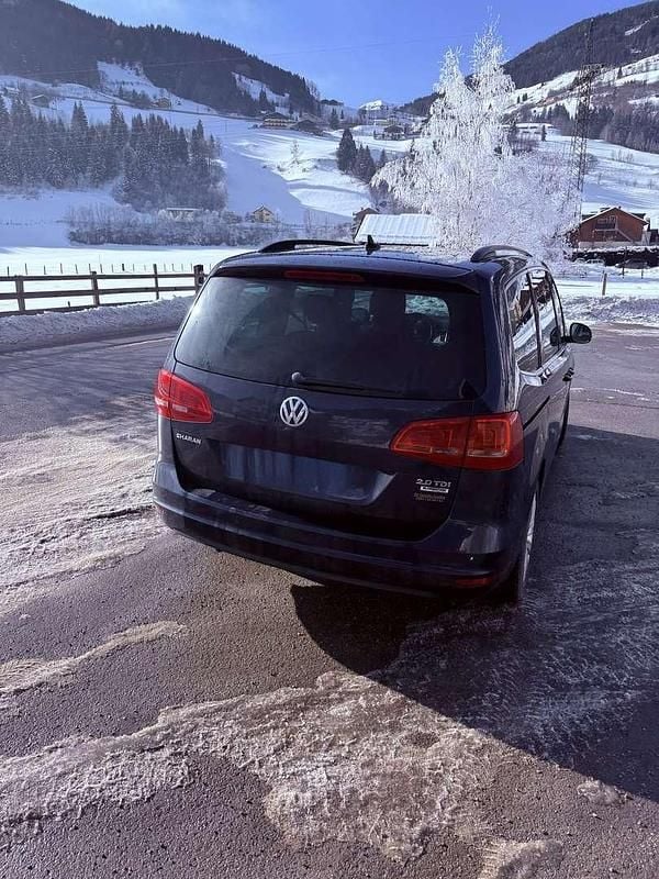 Gebraucht VW Sharan 140 PS (102 kW) 2014 Blau Van / Kleinbus