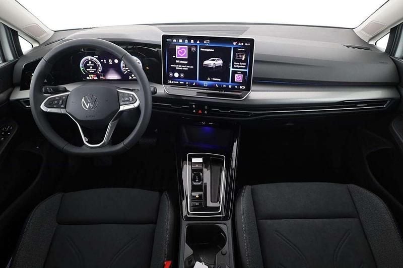 Neu VW Golf VIII Edition 204 PS (150 kW) 2025 Weiß Limousine