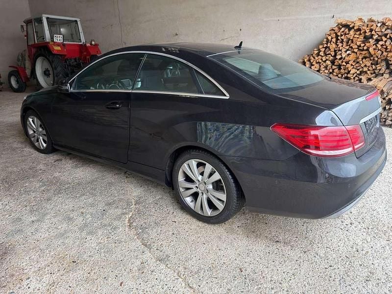 Gebraucht Mercedes E200 184 PS (135 kW) 2015 Schwarz Coupé