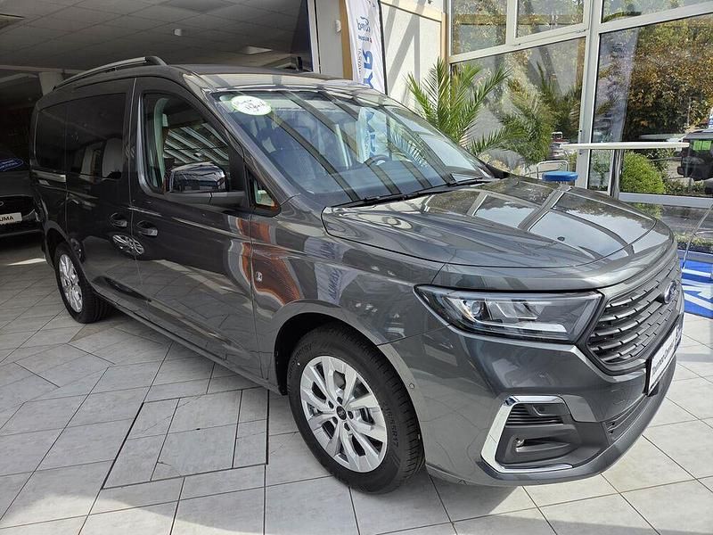 Neu Ford Tourneo Titanium 150 PS (110 kW) 2025 Van / Kleinbus