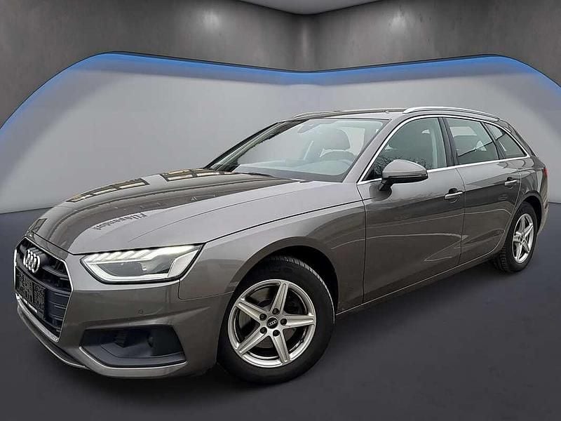 Gebraucht Audi A4 Basis 136 PS (100 kW) 2021 Grau Kombi