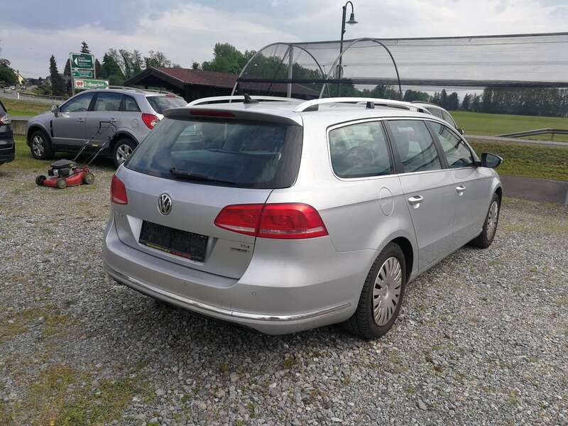 Verkauft VW Passat Variant 1.6 TDI Blu., gebraucht 2012, 212.245 km in Hart Nr.