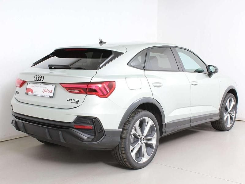 Gebraucht Audi Q3 S-Line 150 PS (110 kW) 2024 Silber SUV