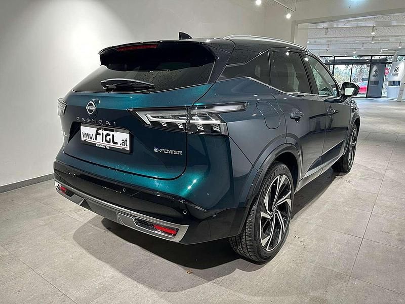 Neu Nissan Qashqai Tekna+ 158 PS (116 kW) 2025 Grün SUV
