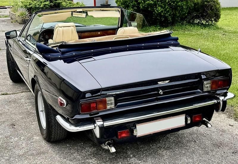 Gebraucht Aston Martin V8 305 PS (224 kW) 1984 Blau Coupé