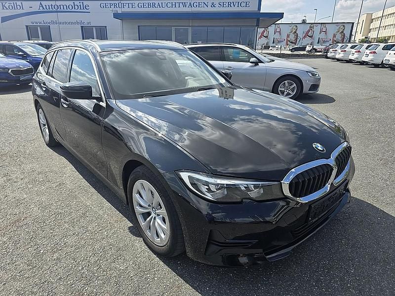 Gebraucht BMW 320 Advantage 190 PS (139 kW) 2020 Schwarz Kombi