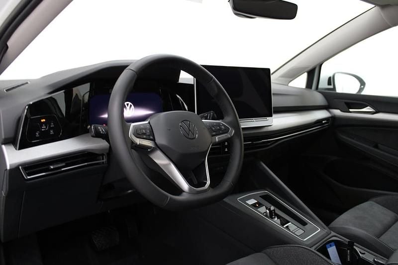 Neu VW Golf VIII 204 PS (150 kW) 2026 Weiss  normal