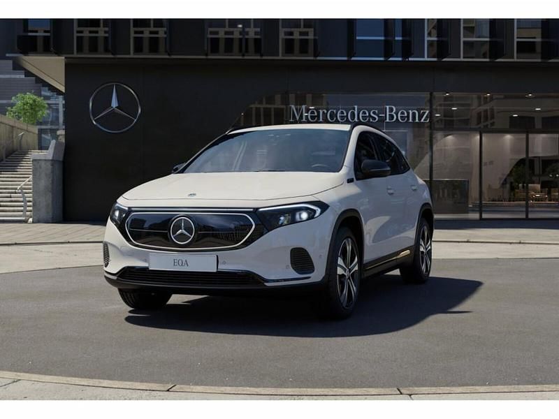 Gebraucht Mercedes EQA250 139 kW (190 PS) 2022 Weiß SUV