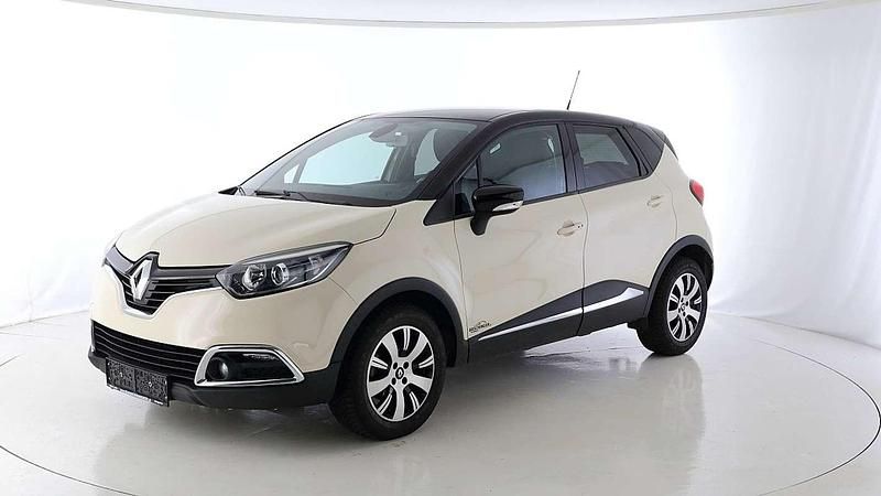 Beige Gebraucht 2016 Renault Captur SUV | € 12.490 (Fairer Preis) - Bild 1/4
