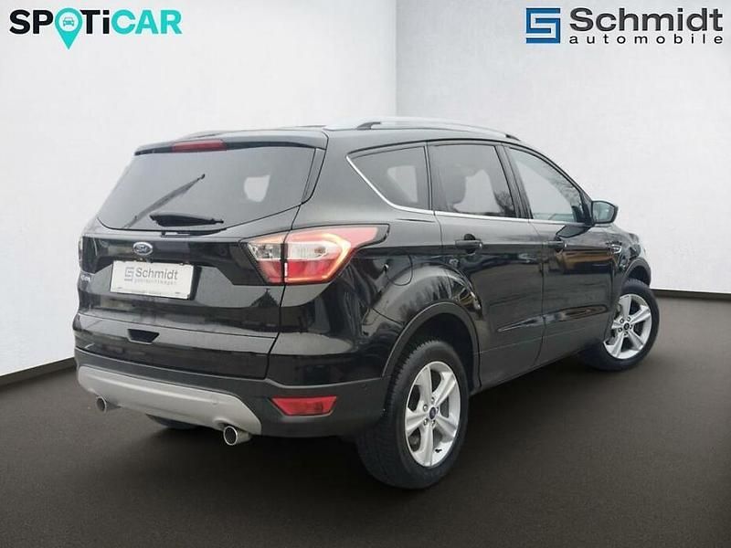 Gebraucht Ford Kuga Titanium 120 PS (88 kW) 2019 Schwarz SUV