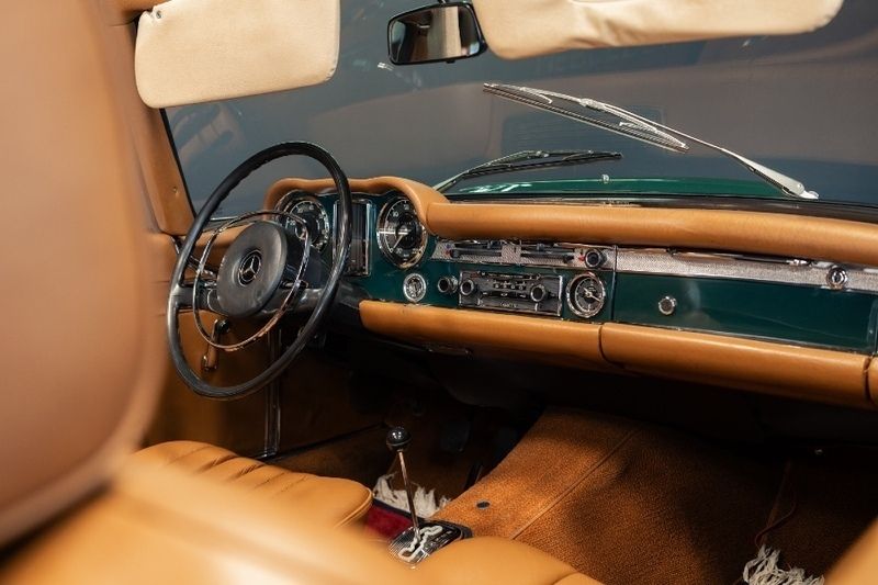 Gebraucht Mercedes SL280 170 PS (125 kW) 1970 Dunkelgrün Cabrio