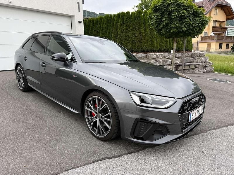 Grau Gebraucht 2020 Audi A4 S-Line Kombi | € 37.980 (Teuer) - Bild 1/4