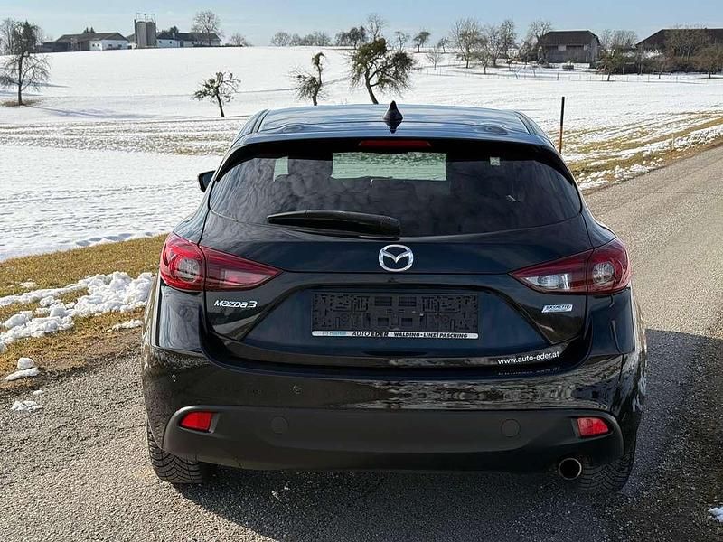 Gebraucht Mazda 3 Inclusive 101 PS (74 kW) 2014 Schwarz Limousine