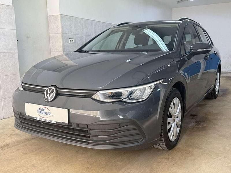 Gebraucht VW Golf VIII Life 116 PS (85 kW) 2022 Grau Kombi