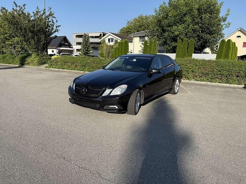 Gebraucht Mercedes E350 Avantgarde 231 PS (169 kW) 2010 Schwarz Limousine