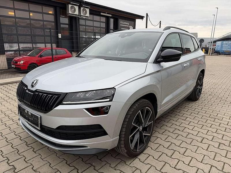 Grau Gebraucht 2020 Skoda Karoq SportLine SUV | € 27.990 (Fairer Preis) - Bild 1/4